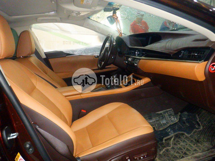 Фото Lexus ES 22