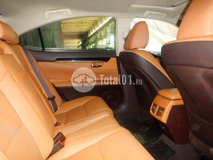 Фото Lexus ES 42