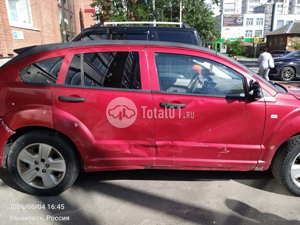 Фото Dodge Caliber 12