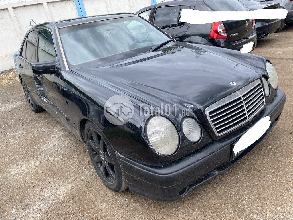 Фото Mercedes-Benz E-класс 2