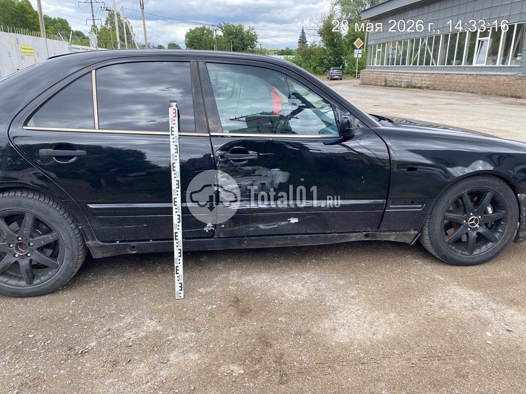 Фото Mercedes-Benz E-класс 10