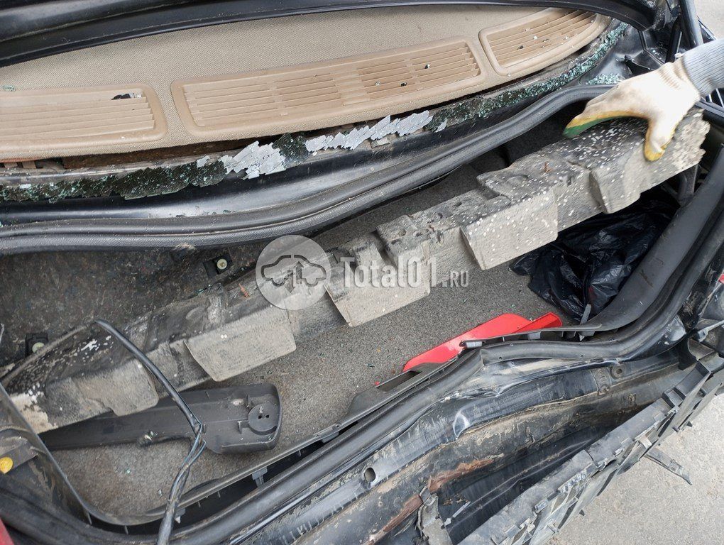 Фото Volvo S80 32