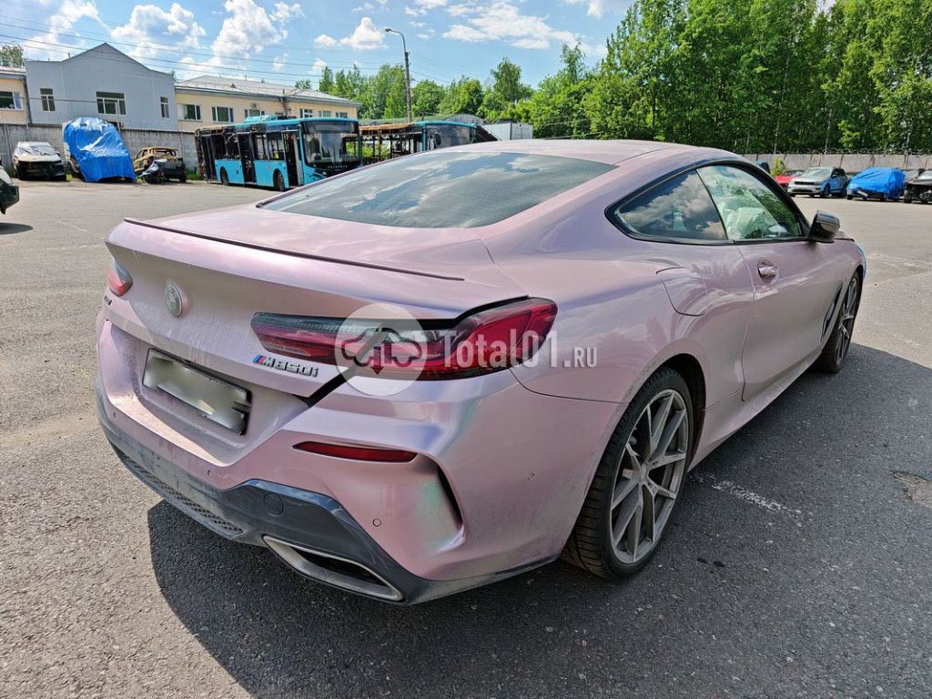 Фото BMW 8 серия 8