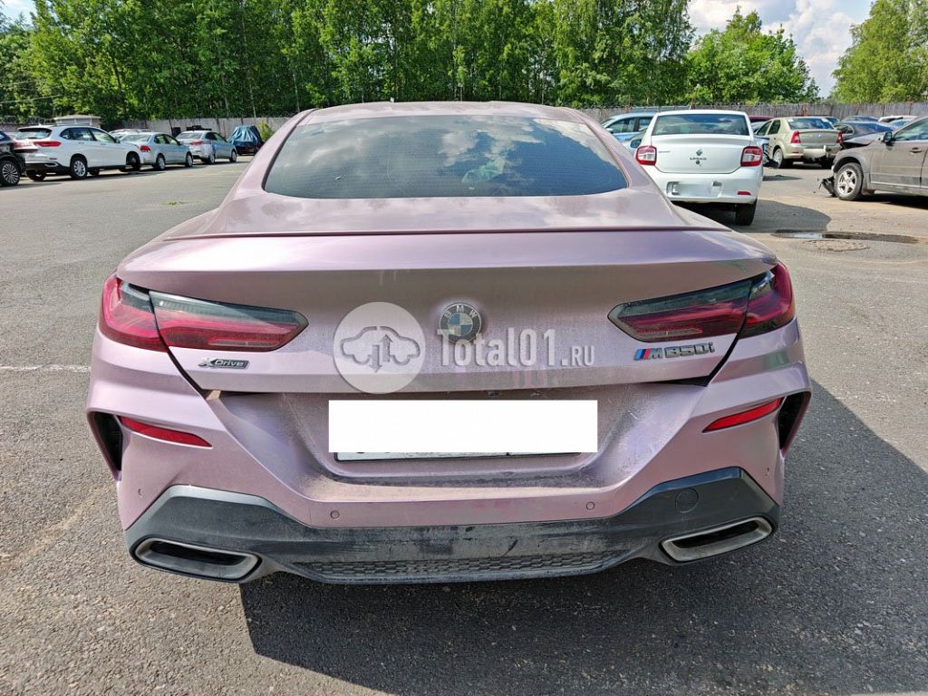 Фото BMW 8 серия 10