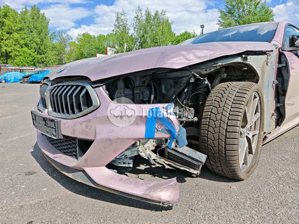 Фото BMW 8 серия 20