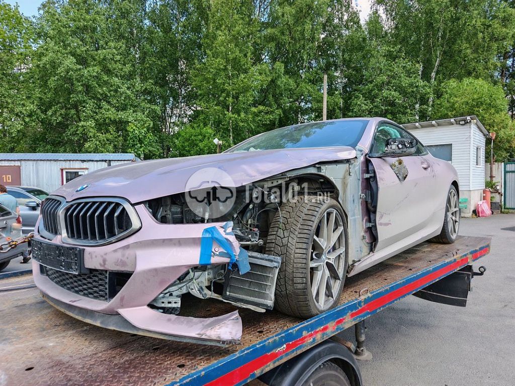 Фото BMW 8 серия 24