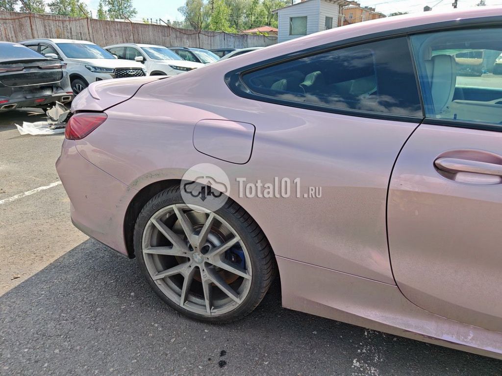 Фото BMW 8 серия 38