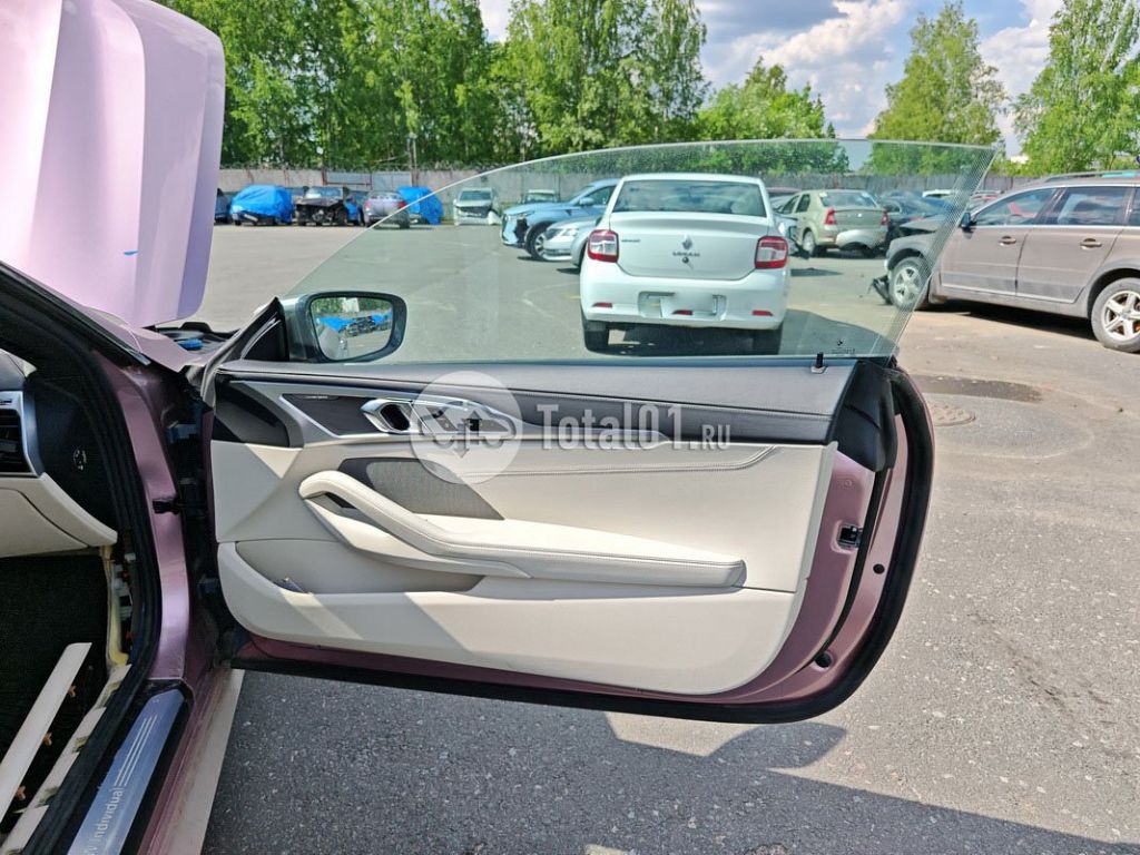 Фото BMW 8 серия 140