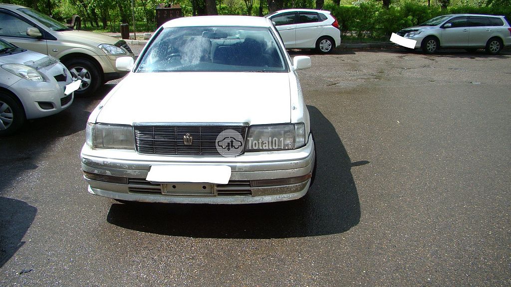 Фото Toyota Crown 2