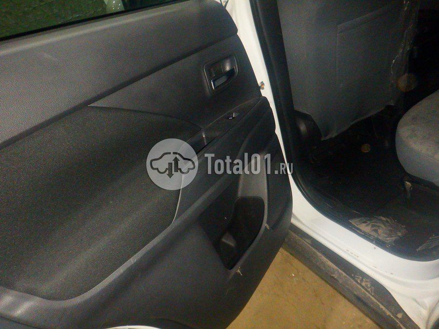 Фото Mitsubishi Outlander 50