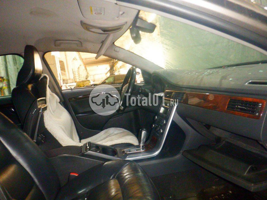 Фото Volvo S80 20