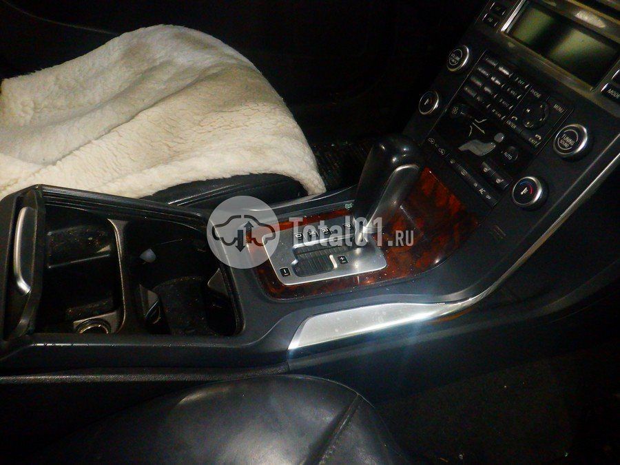Фото Volvo S80 32