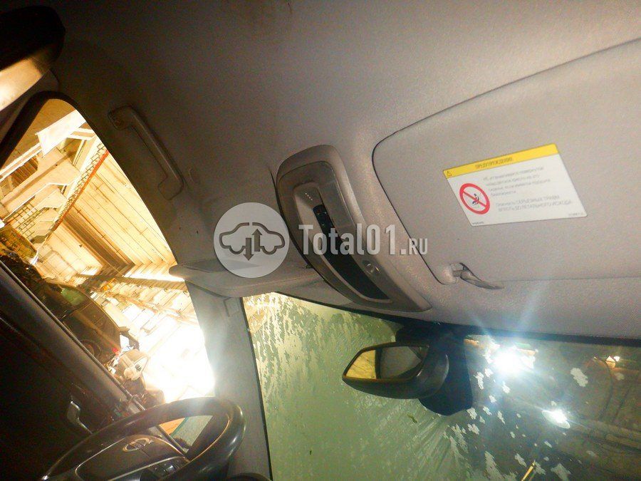 Фото Volvo S80 34