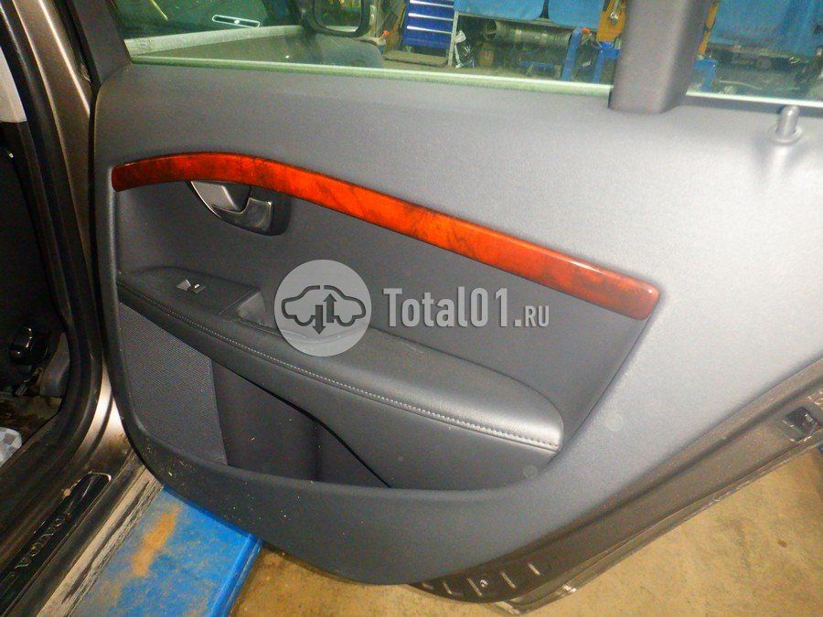 Фото Volvo S80 42