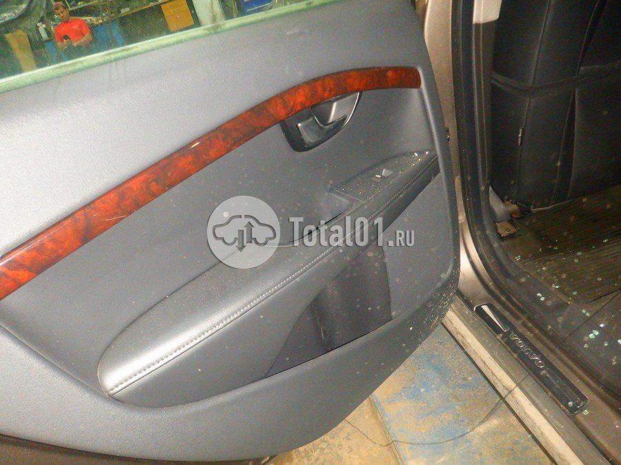 Фото Volvo S80 64