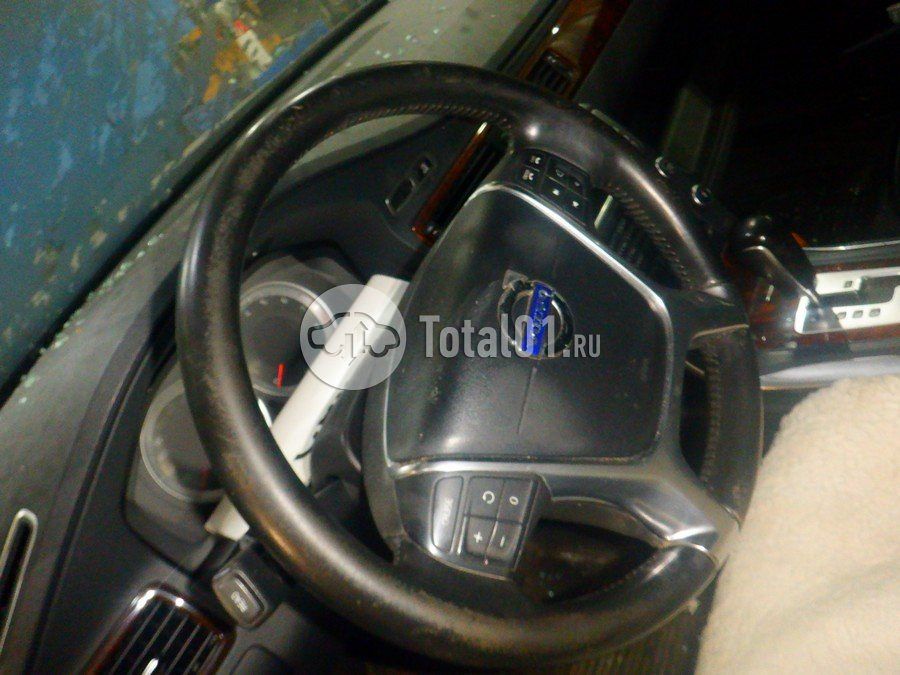 Фото Volvo S80 72