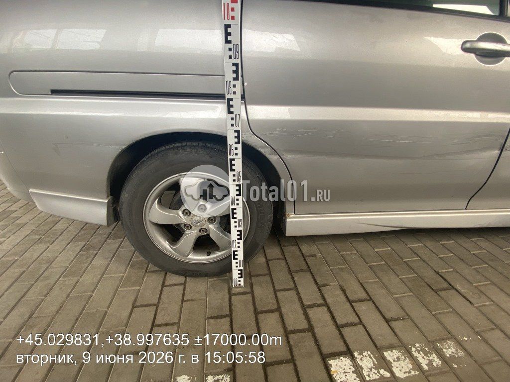 Фото Nissan Prairie 20