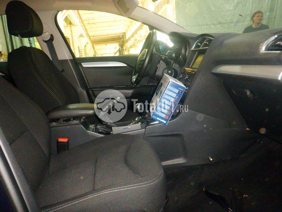 Фото Citroen C4 22