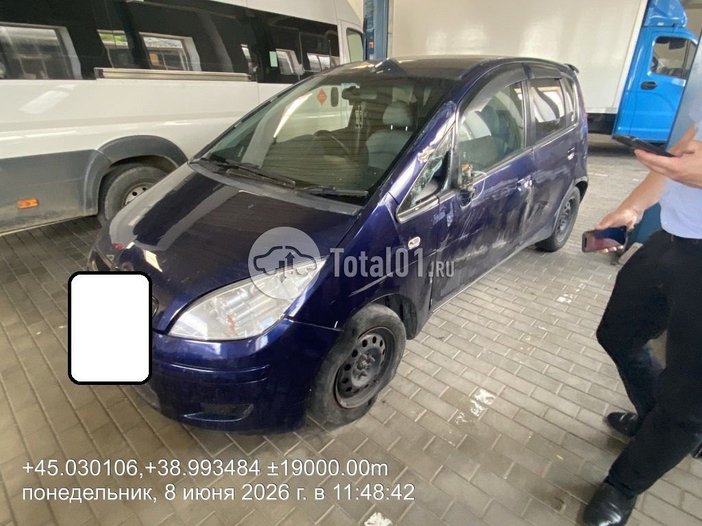 Фото Mitsubishi Colt 6