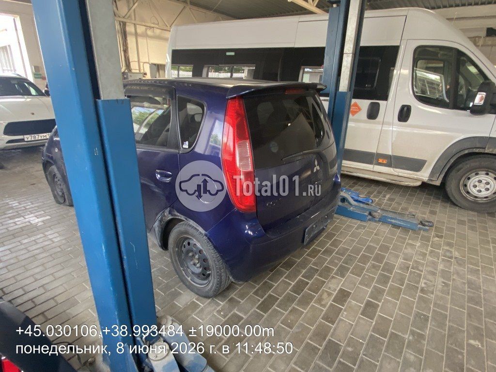 Фото Mitsubishi Colt 8