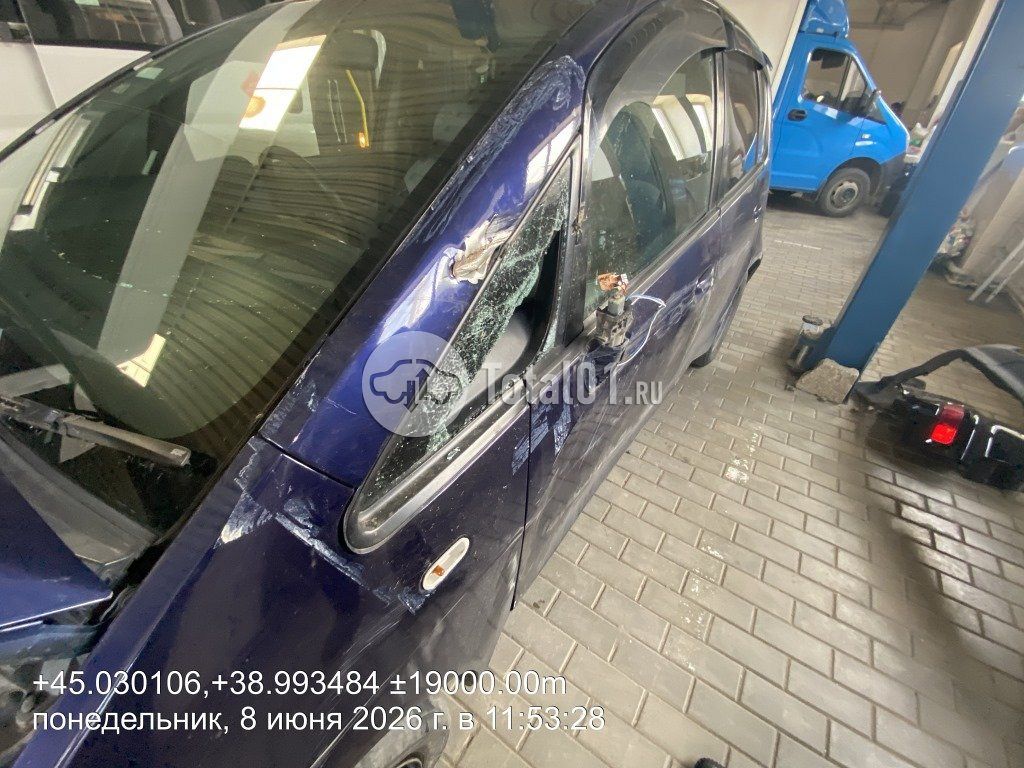 Фото Mitsubishi Colt 50
