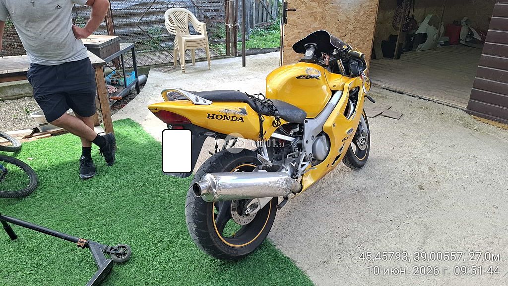 Фото Honda CBR600F 16
