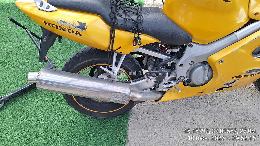 Фото Honda CBR600F 26