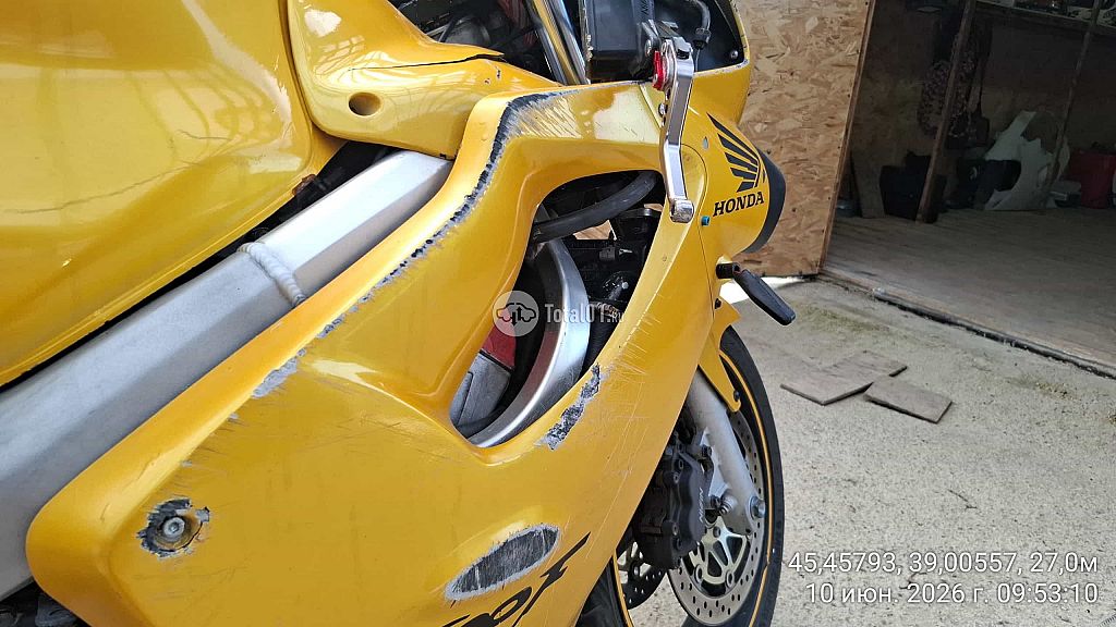 Фото Honda CBR600F 42