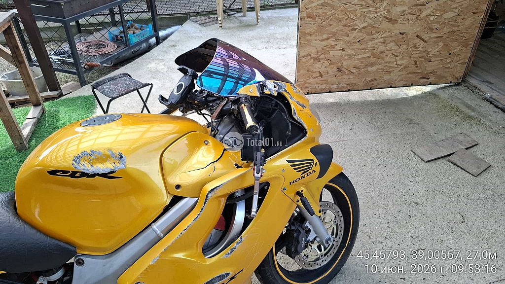 Фото Honda CBR600F 44