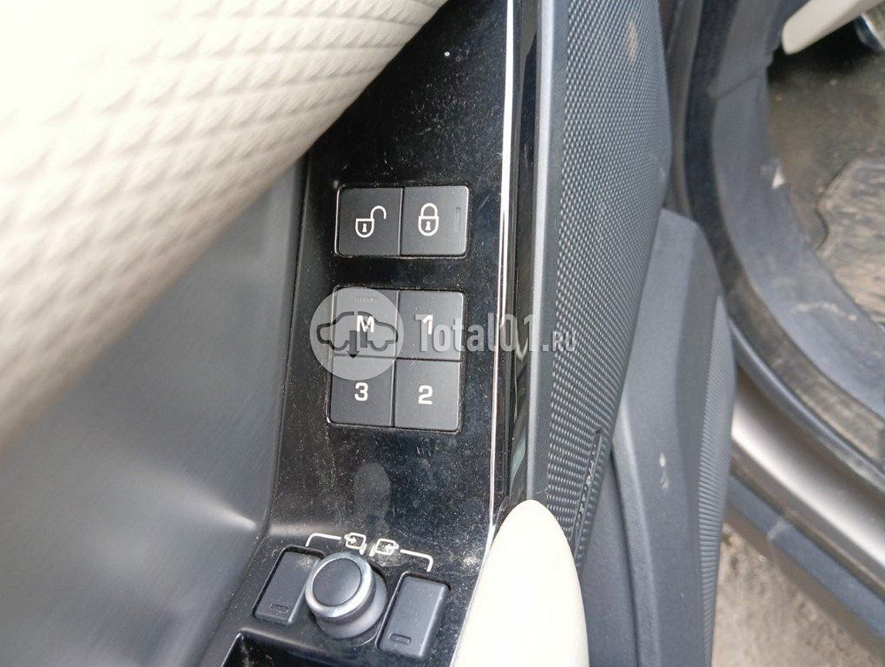 Фото Land Rover Range Rover Velar 98