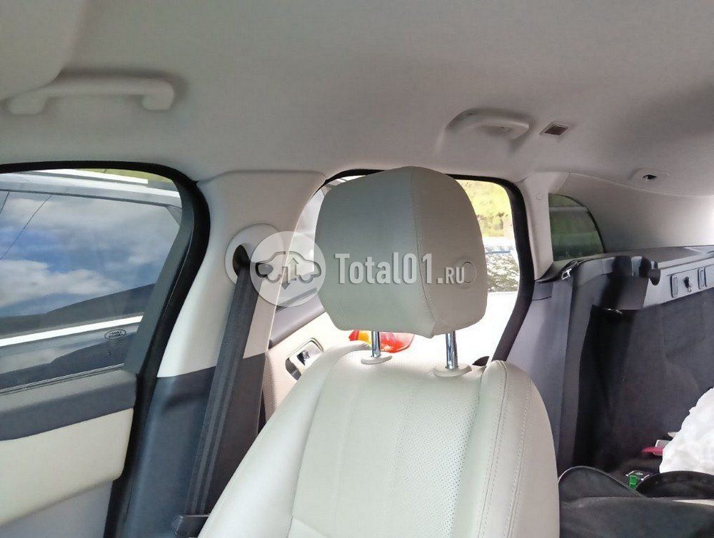 Фото Land Rover Range Rover Velar 128