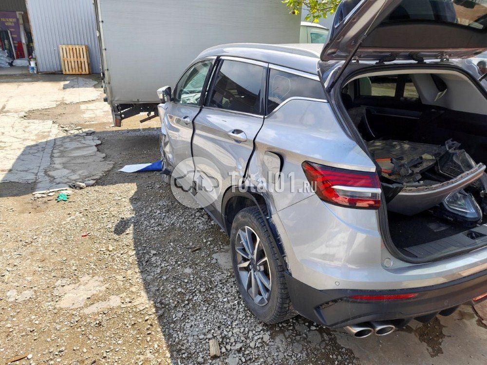 Фото Geely Coolray 46