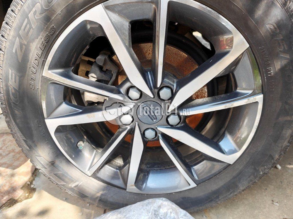 Фото Geely Coolray 76