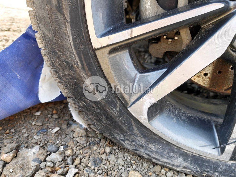 Фото Geely Coolray 80