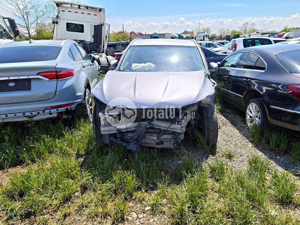Фото Geely Coolray 110