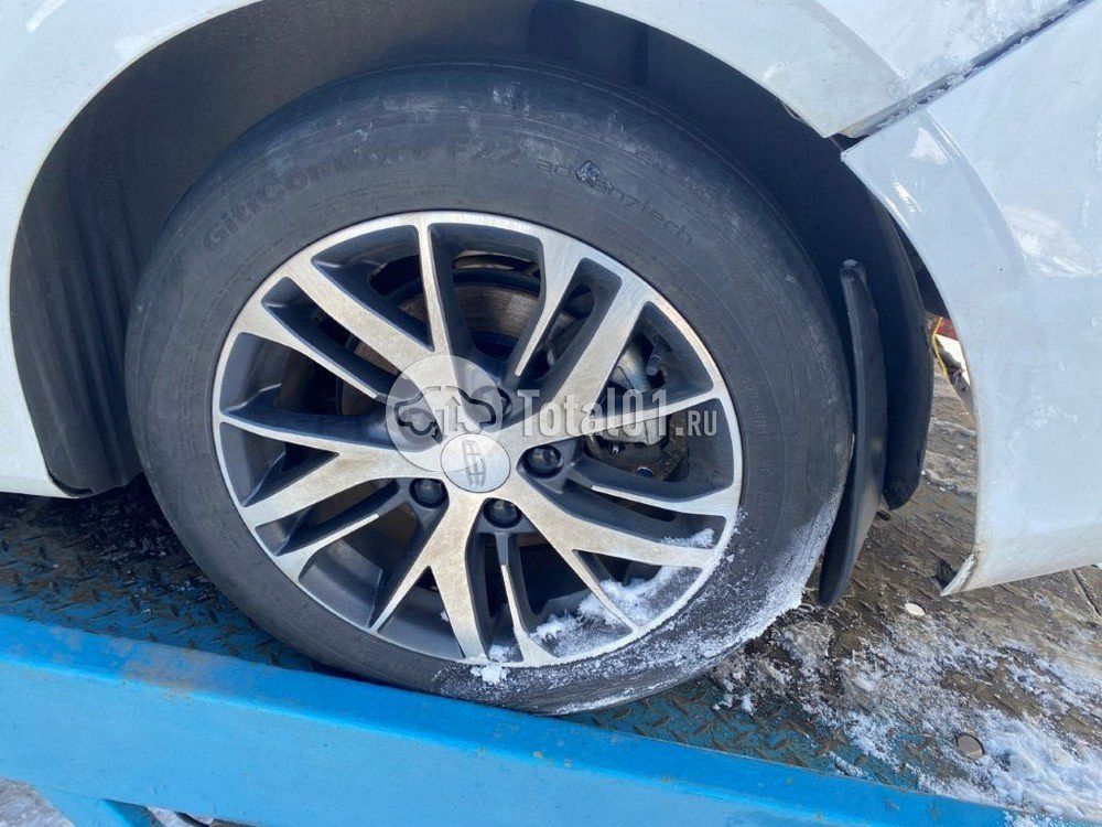Фото Geely Emgrand 18