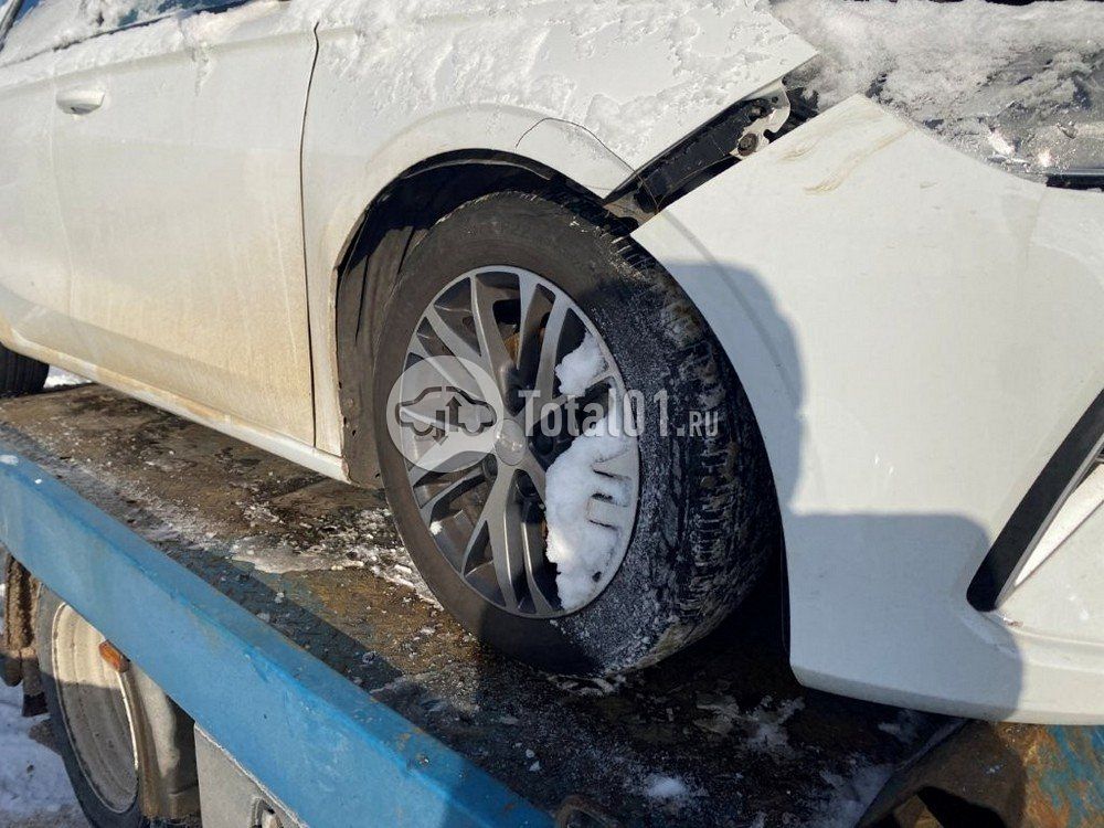 Фото Geely Emgrand 32