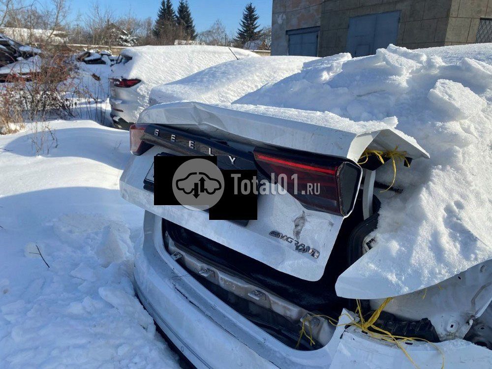 Фото Geely Emgrand 64