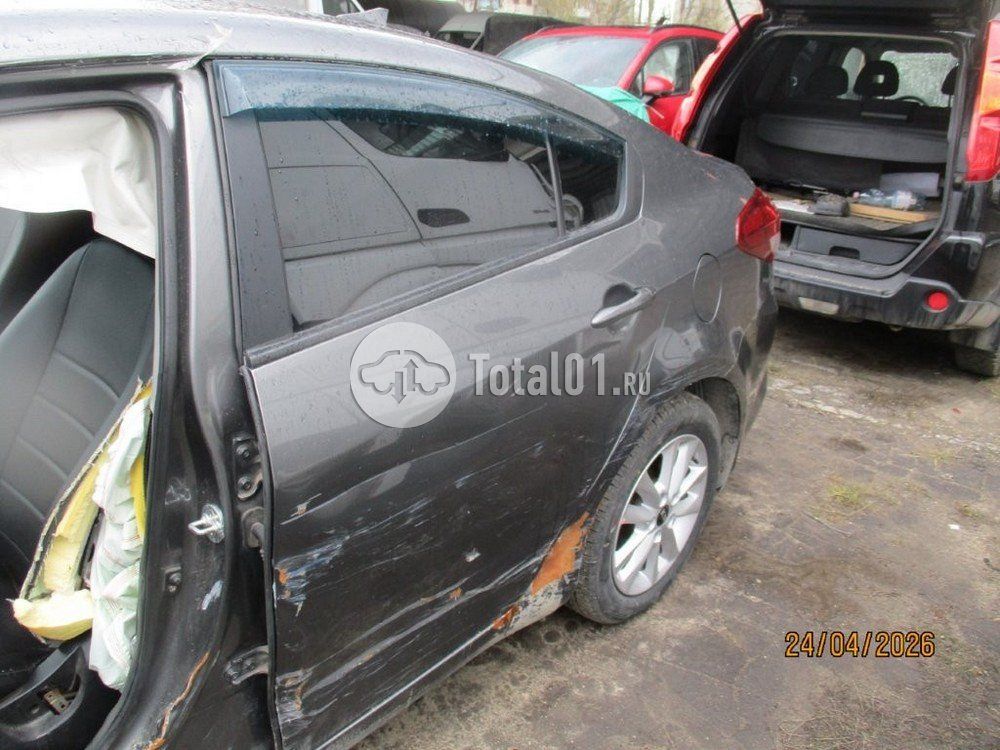 Фото KIA Cerato 14