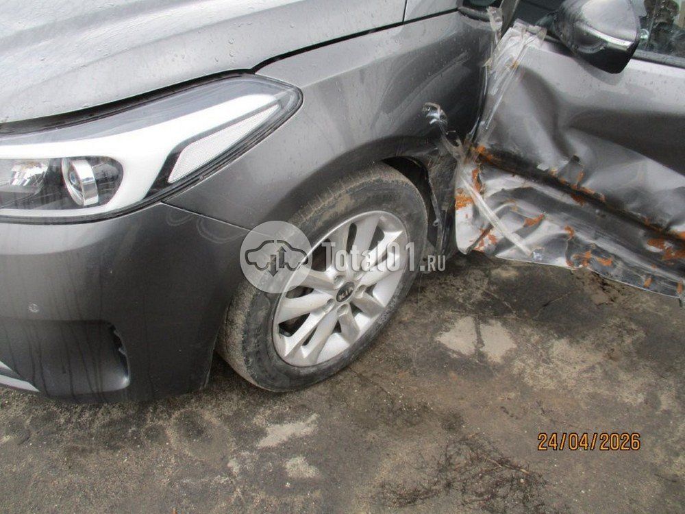 Фото KIA Cerato 38