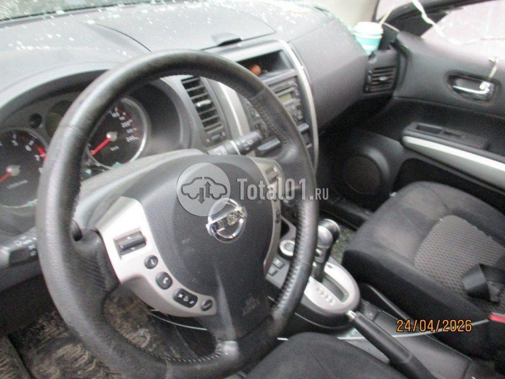 Фото Nissan X-Trail 180