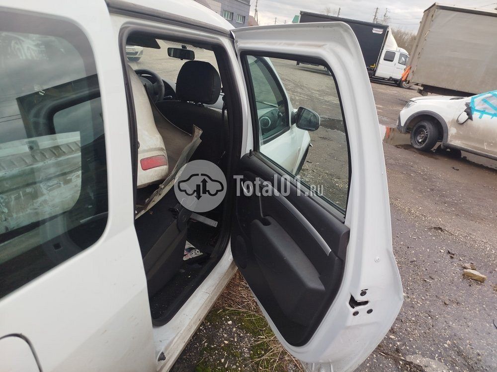 Фото ВАЗ (LADA) Largus 46