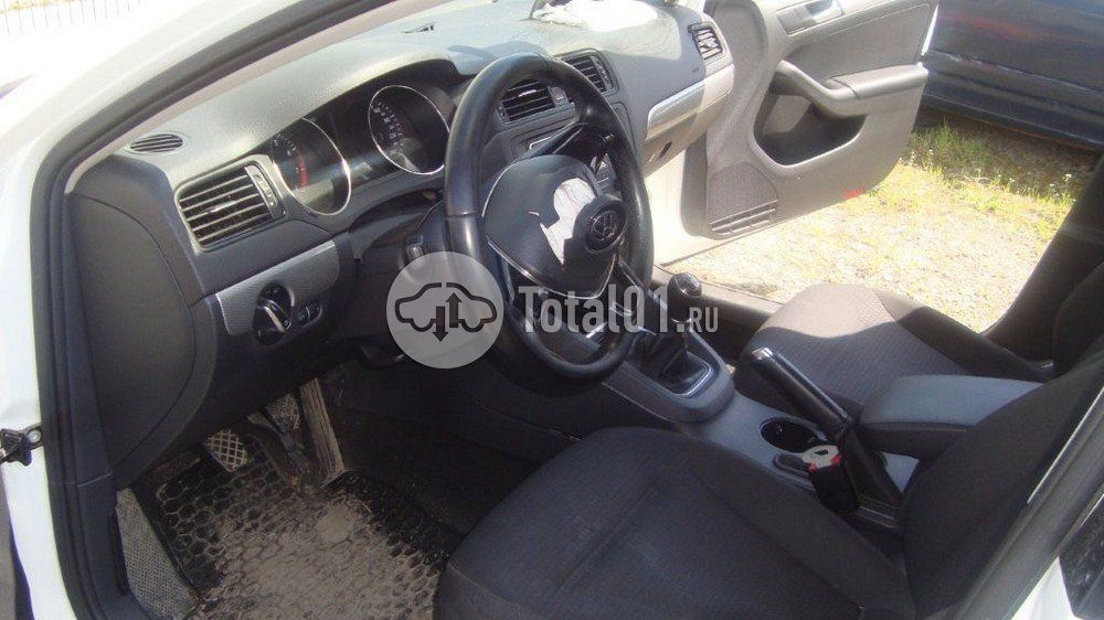 Фото Volkswagen Jetta 30