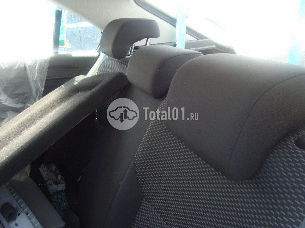 Фото Volkswagen Polo 26