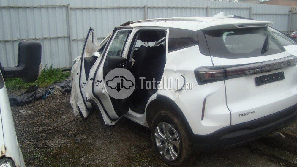 Фото Chery Tiggo 4 14