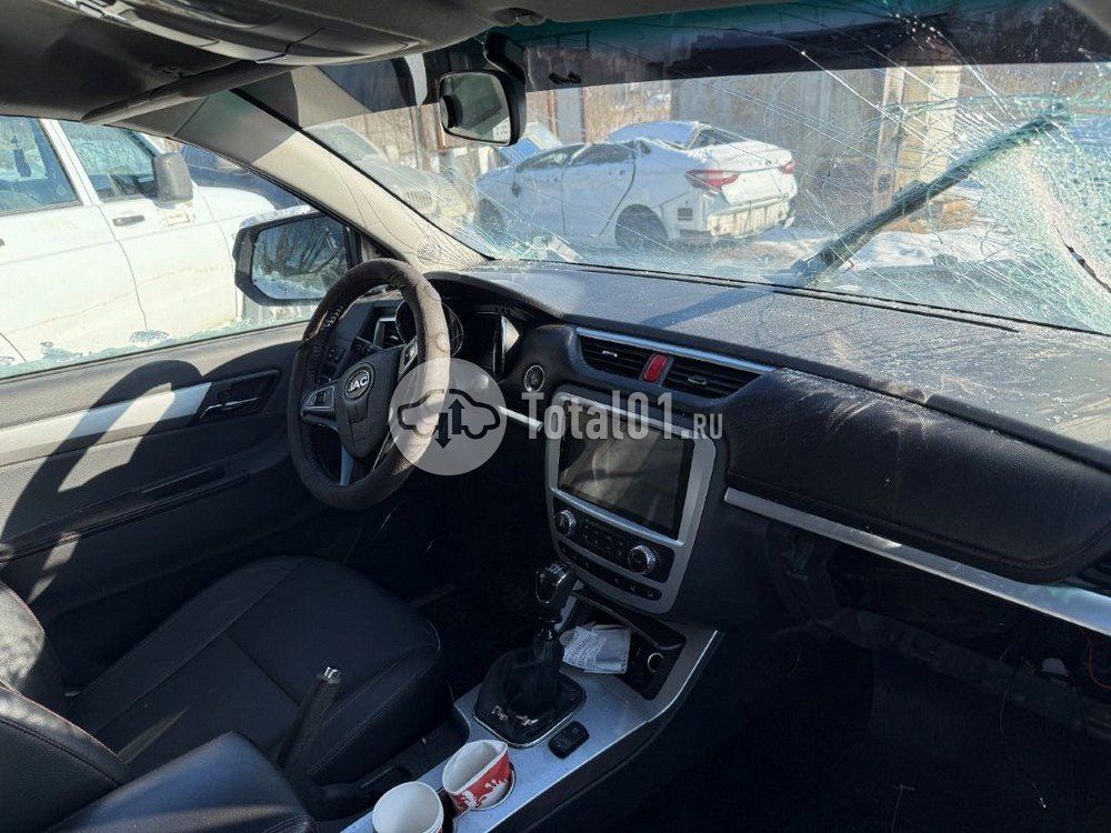 Фото JAC T8 44
