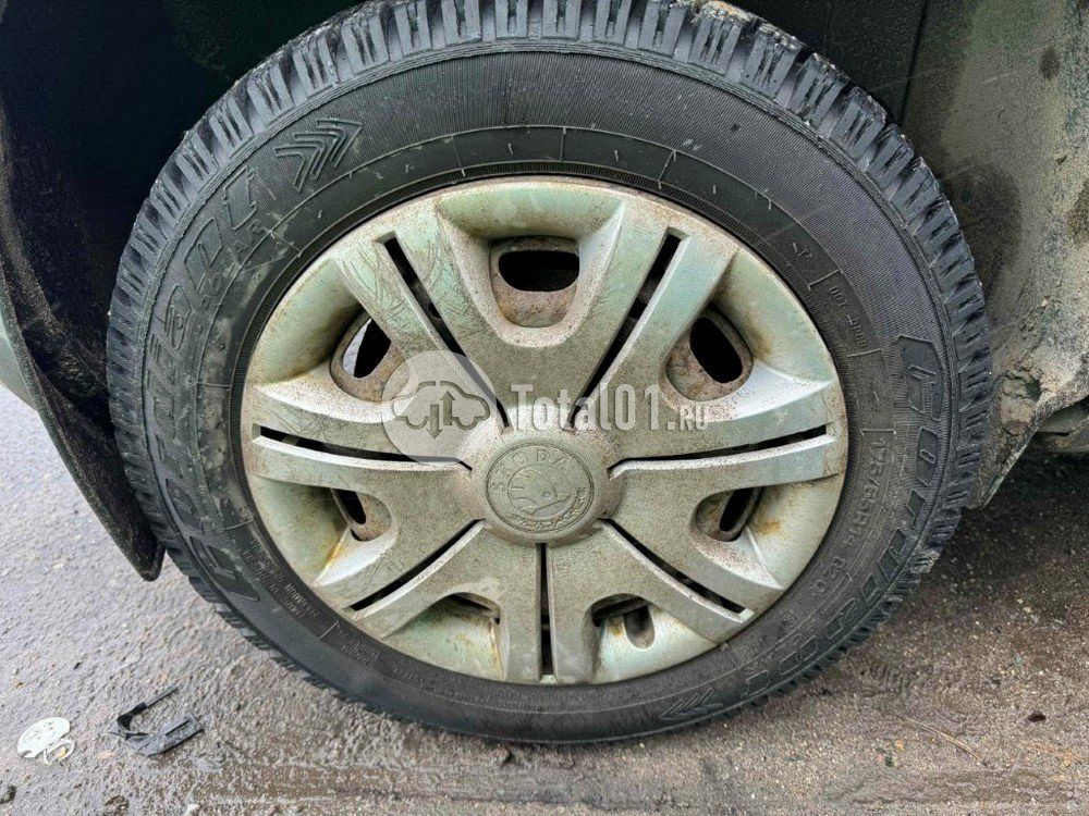 Фото Skoda Roomster 64