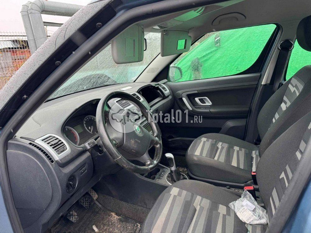Фото Skoda Roomster 76