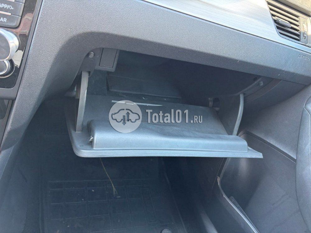Фото Skoda Rapid 16