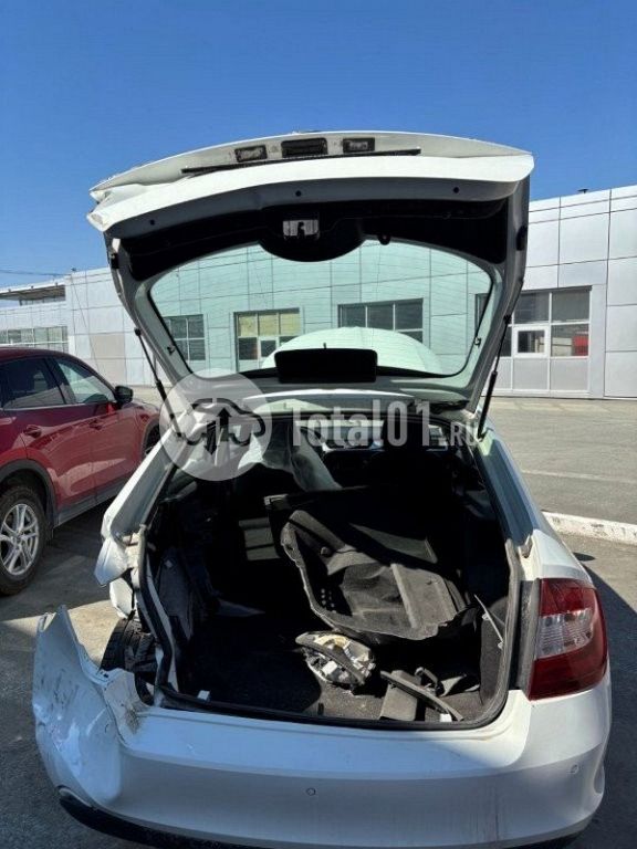 Фото Skoda Rapid 42